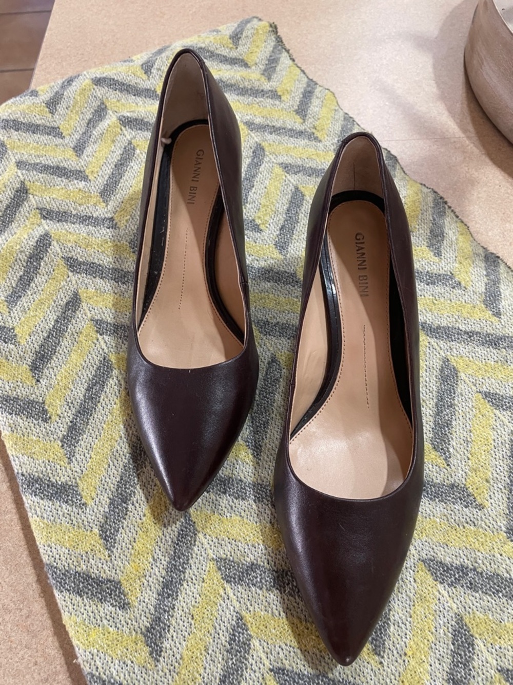 Gianni Bini Dark Brown Pointed-Toe Leather Pumps